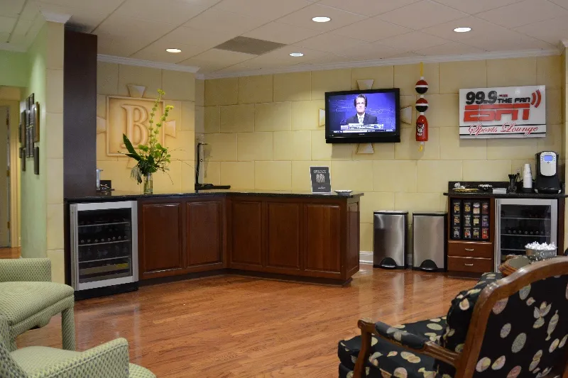 Baileys_CameronVillage_2-1010 Baileys_CameronVillage_2-1010