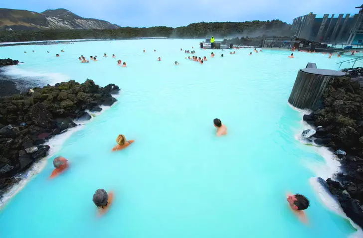 Iceland-Blue-Lagoon-Swimming