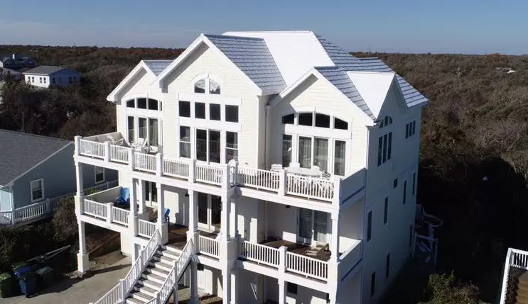 White Oxford shingle system at Emerald Isle The Point 7