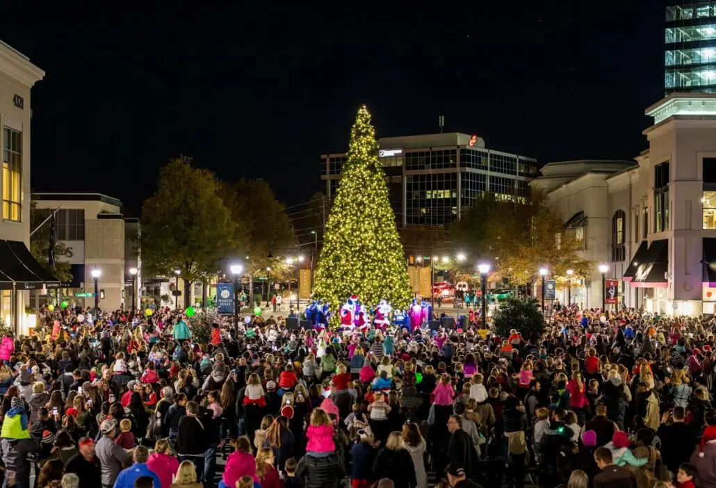 North Hills Tree Lighting